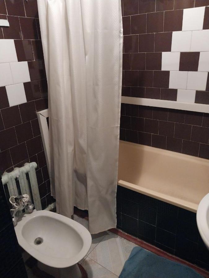 Welcome Guest House Tokmok Екстериор снимка