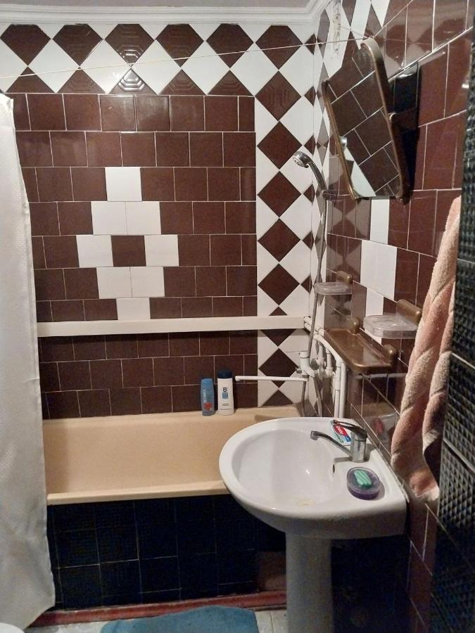 Welcome Guest House Tokmok Екстериор снимка